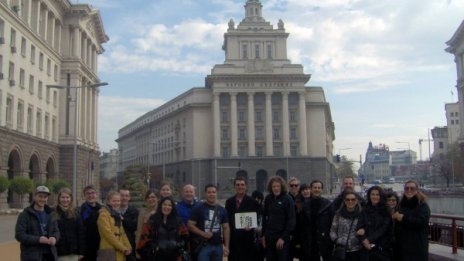 Коледа за чужденци: тур по жълтите павета