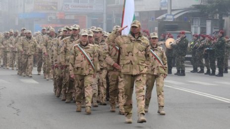 В Казанлък посрещнаха родни военни, завърнали се от Афганистан