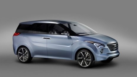 Hyundai готви нов компактен ван 