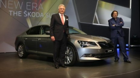 Skoda разкри новия Superb  