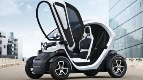 Имаш ли 14 години? Можеш да караш Renault Twizy!