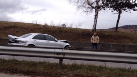 Две катастрофи през 2 км до село Драгичево