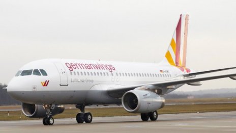  Теч на масло приземи самолет на Germanwings 