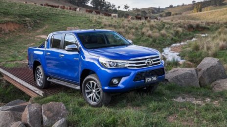 Toyota представи преобразения Hilux