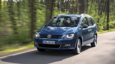 Новият VW Sharan харчи по-малко