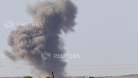 Сирийски боен самолет се разби, десетки са убити и ранени