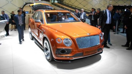 Елизабет II ще получи първото Bentley Bentayga