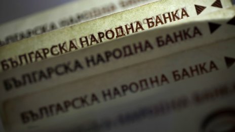 Баба от Приморско "капарира" климатици с 10 000 лв. 