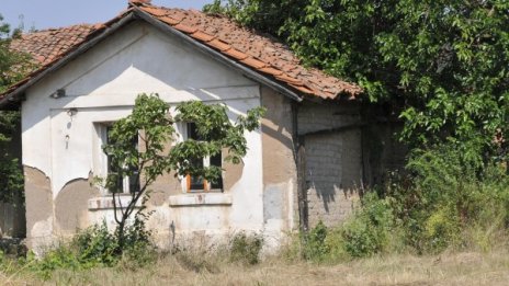 Село с над 100 културни паметника обезлюдява 