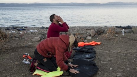 ЕС: Руските удари в Сирия водят нова вълна бежанци