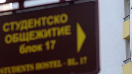 Метрото, 94 и 280 возят студентите в нощта на 8-ми