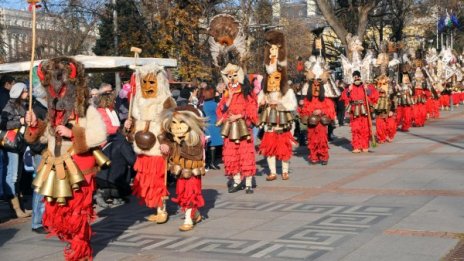 Кукери гониха злите духове в Симитли