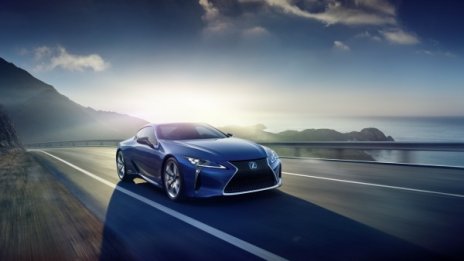 Lexus показа новият си спортен хибрид