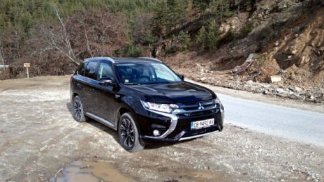 Хибрид за всеки път – новия Mitsubishi Outlander PHEV