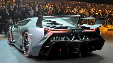 Искат ?10 млн. за използвано Lamborghini Veneno 