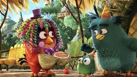 Трети уикенд "Angry Birds" хвърчат на върха у нас