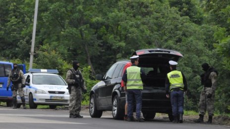 13 души задържани при акция на ГДБОП и МВР