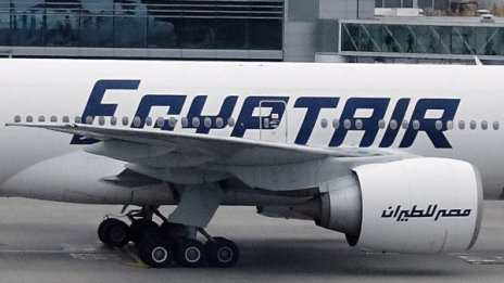 Черните кутии от самолета на "EgyptAir" са вече във Франция