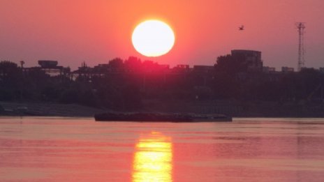 И пак Джулай морнинг с Джон Лоутън. Но в... Тутракан