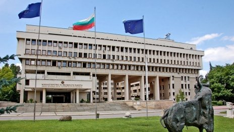 МВнР: Българите в Сърбия да избягват местата с голямо струпване на хора