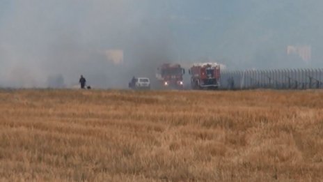 Голям пожар до вилната зона на Песнопой 