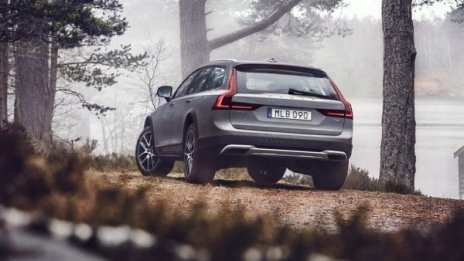 Новото всъдеходно комби на Volvo – елегантно