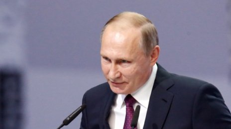 Путин поздрави Радев за победата на изборите