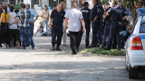 Фандъкова: Няма проблеми в бежанските центрове в София