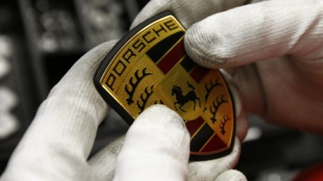 Пускат 1500 чисто нови Porsche Cayenne на безценица 