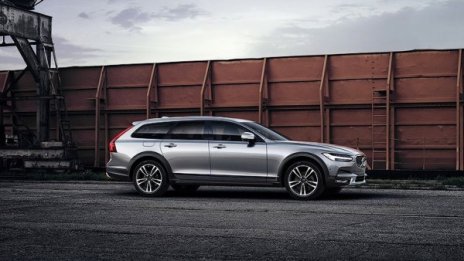 Volvo даде още мощност на всъдеходното V90