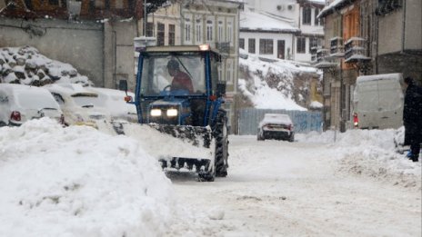 Студът остави 432 населени места без ток