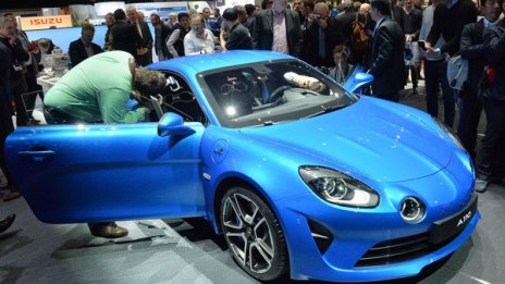 Alpine разпродаде бързо първата серия на А110