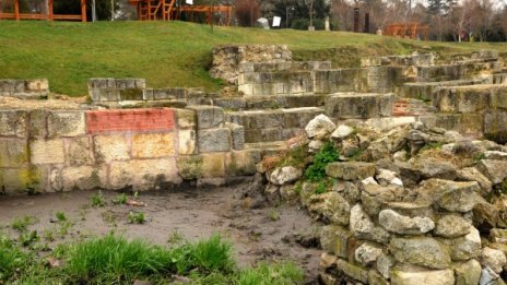 История под фекални води: Патриаршията в Силистра 