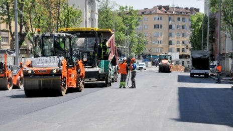 Ремонтите по пътищата в София: С 36 млн. народна пара