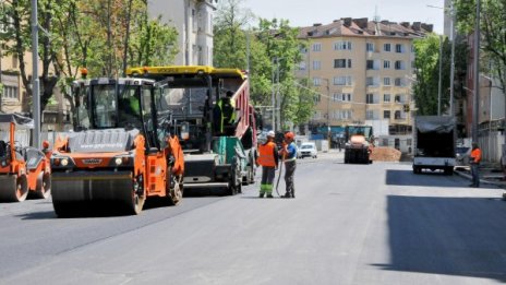 Постарому: "Патриарх"-ът и тунелът на НДК – еднопосочни