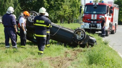 Тежка катастрофа между два автомобила в Русе