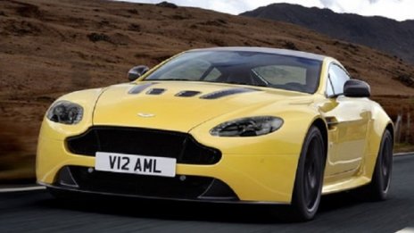 Aston Martin изтегля над 1 600 автомобила