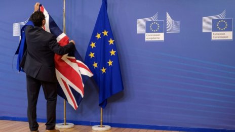 Свободно придвижване след Brexit? В разрез с референдума!