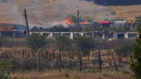 Обходен път към Слънчев бряг – затворен заради пожар   