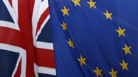 13 месеца след референдума за Brexit - напускането на ЕС сложно и проблемно