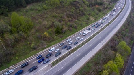 Българите доволни от Борисов! Щастливи са от пътищата, туризма...