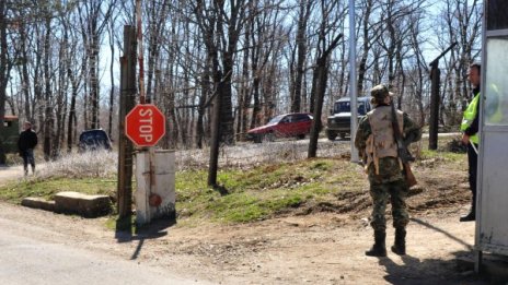 Разбиха международна схема за мигранти, десетки арести у нас