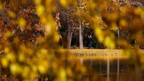 Времето в сряда: Облаци и вятър, но пък топло