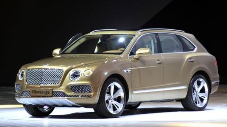 Bentley слага бензинов V8 на Bentayga