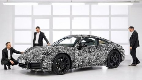 Култовото Porsche 911 ще минава и на ток