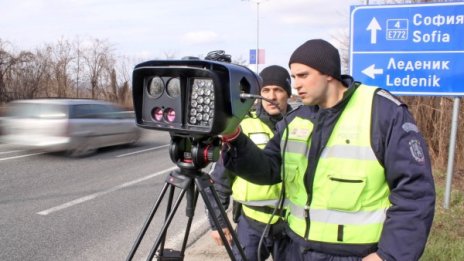 КАТ тръгна на война с високата скорост! Заварди пътя с 200 камери