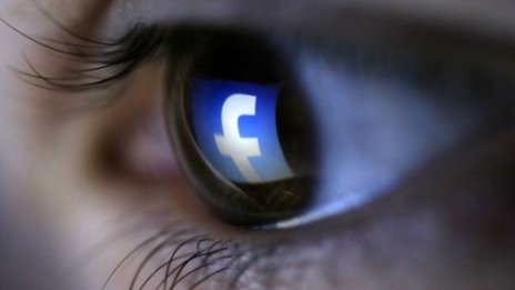 Facebook се поправи, затяга контрола над личните данни 