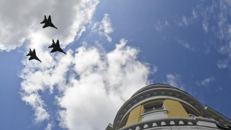 За 140 г. Българска армия на 6 май: Военни, техника по земя и небе...