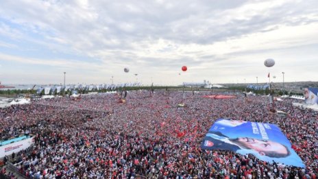 Над 1 млн. души събра Ердоган на митинг в Истанбул