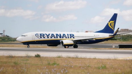 600 полета на Ryanair "приземени" от стачка